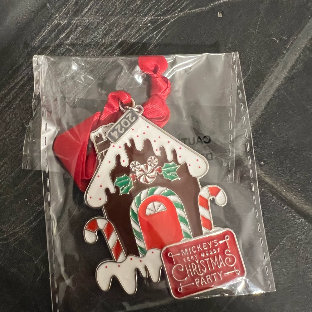 Mickey's Christmas Party Ornament - Red and Brown